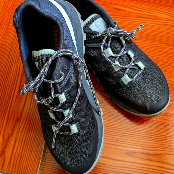 Merrell Antora 2 Trail Runners! - Picture 2 of 5